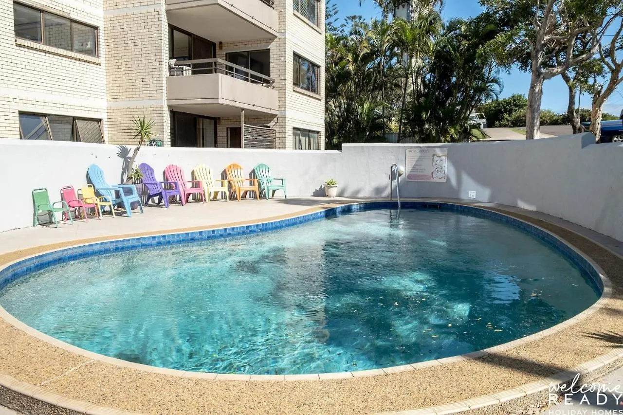 Retro Style Apartment Kings Beach With Ocean Views Caloundra Australia