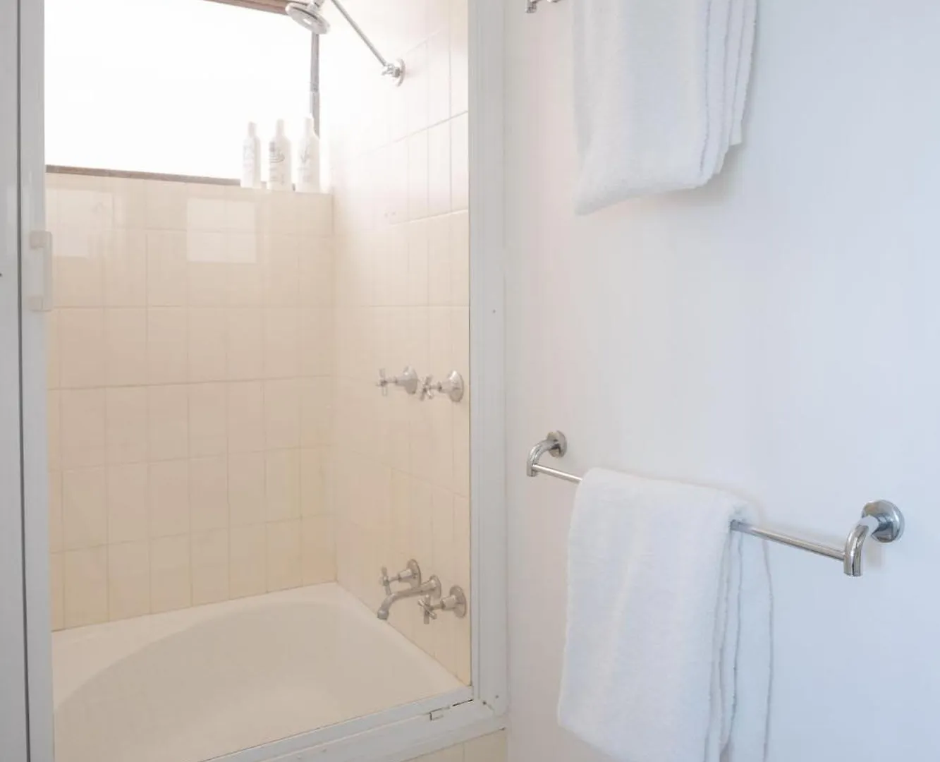 Retro Style Apartment Kings Beach With Ocean Views Caloundra 0*,